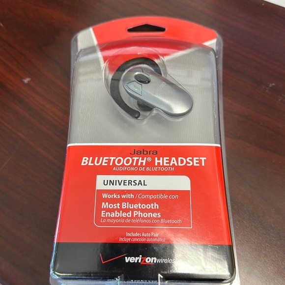 Universal Verizon Wireless Bluetooth Headset by Jabra (VBT185Z) Factory Sealed - Picture 1 of 5